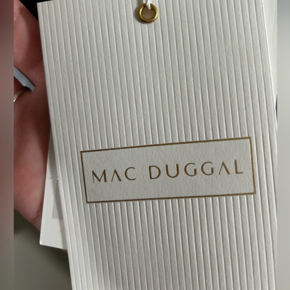 NWT Mac Duggal Platinum Long Sheer Sleeve V-Neck Midi Dress Size 6 Style #12408 - Picture 11 of 14